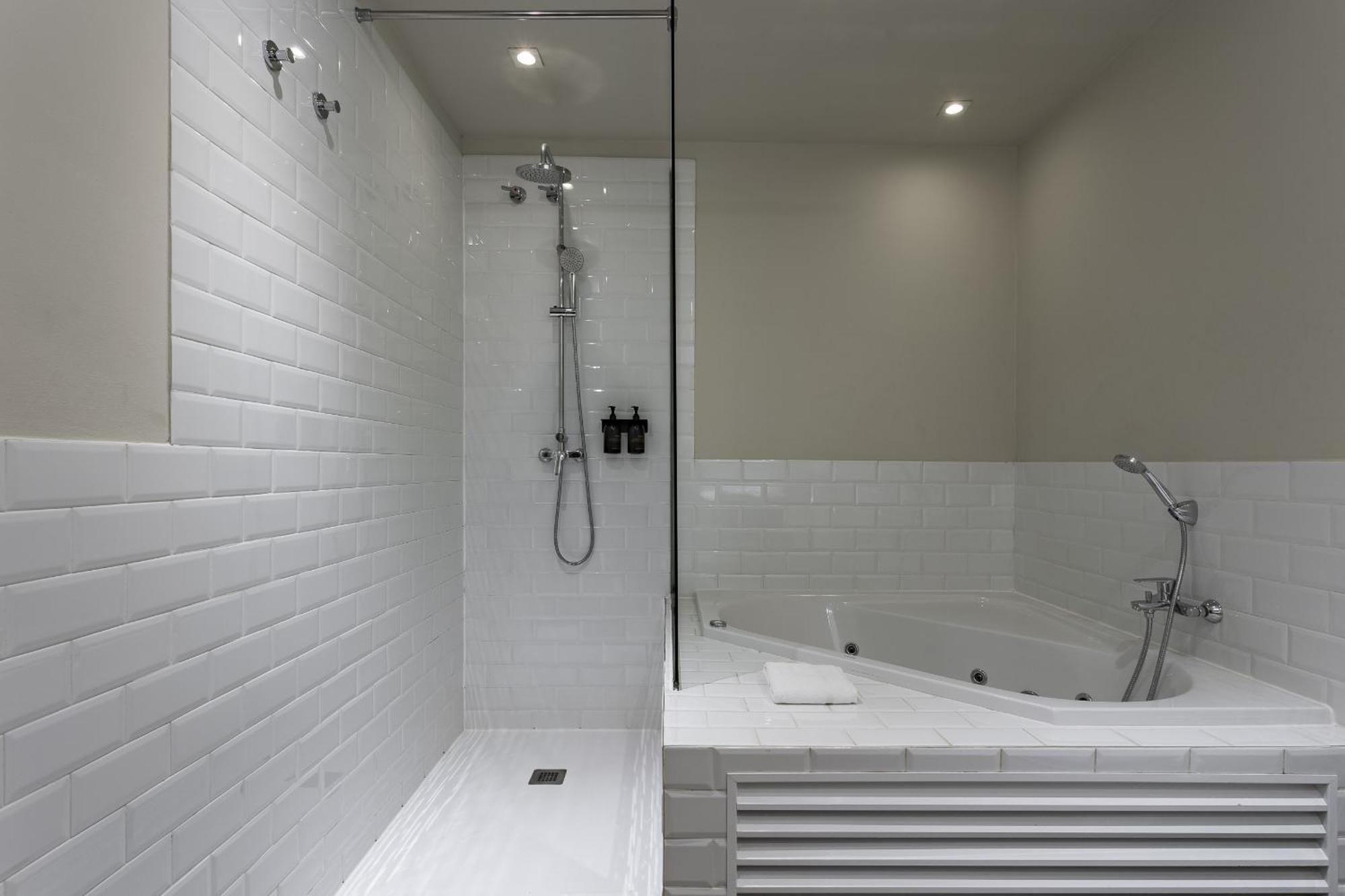 Ola Living Diagonal Guest house