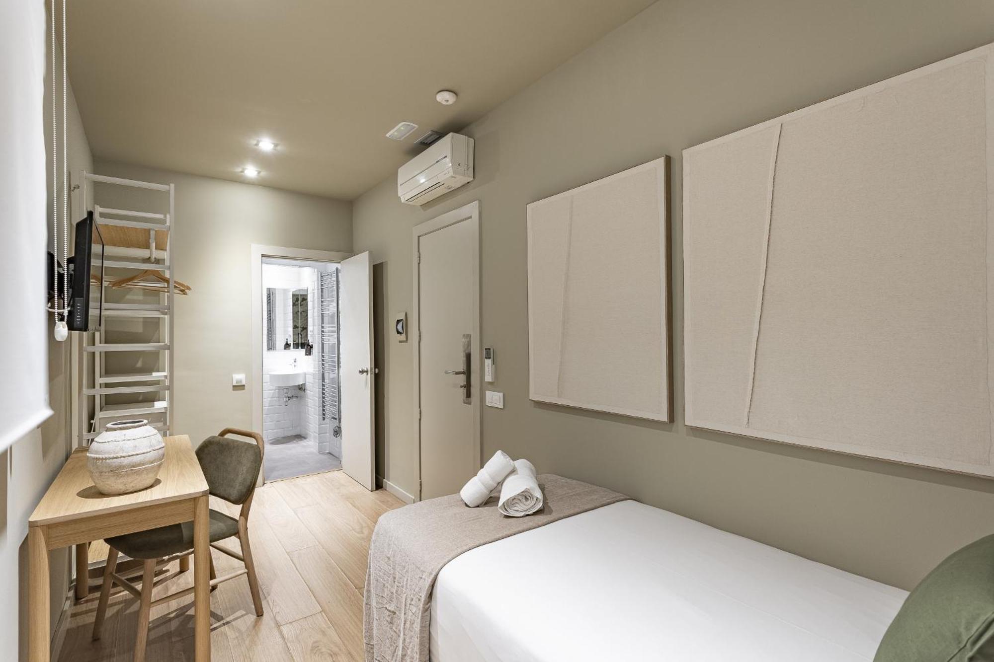 Ola Living Diagonal Gasthof *